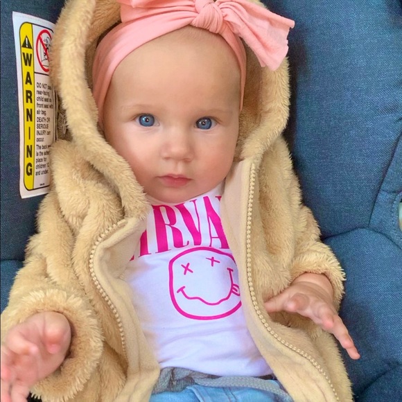 🌙 ✨ Meet Your Seller & Buyer! ✨ 🌙 - Picture 8 of 16